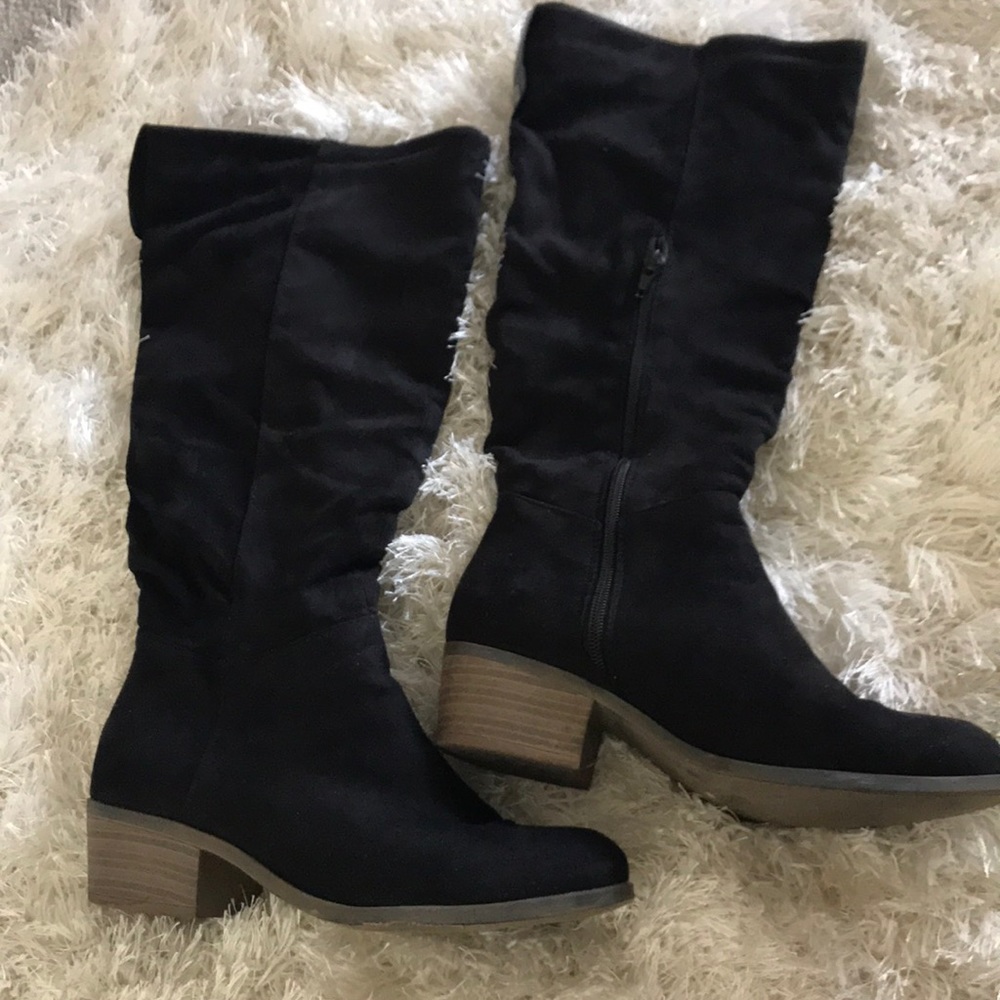 Black boots